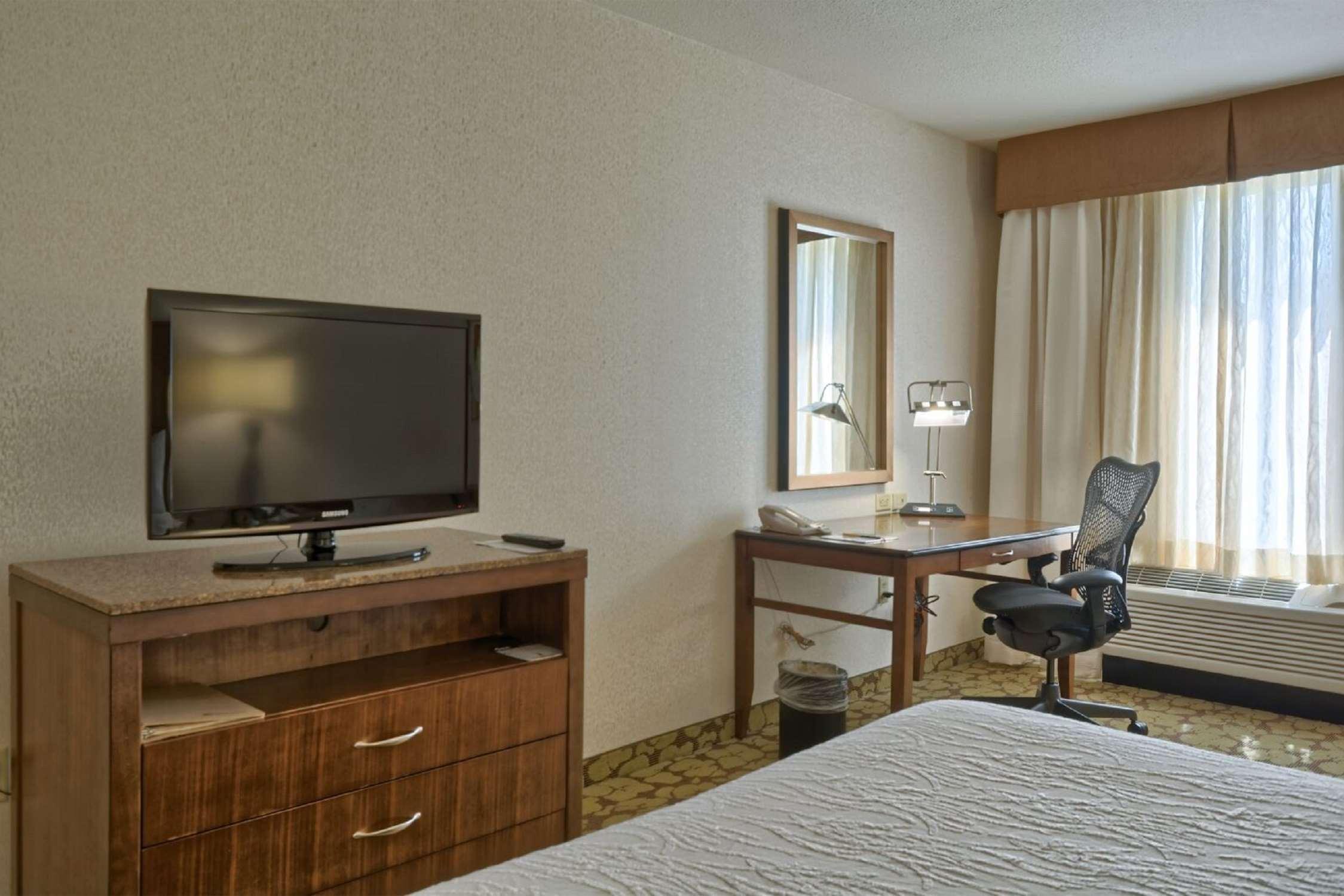 Hilton Garden Inn By Hilton Mount Laurel Exteriör bild