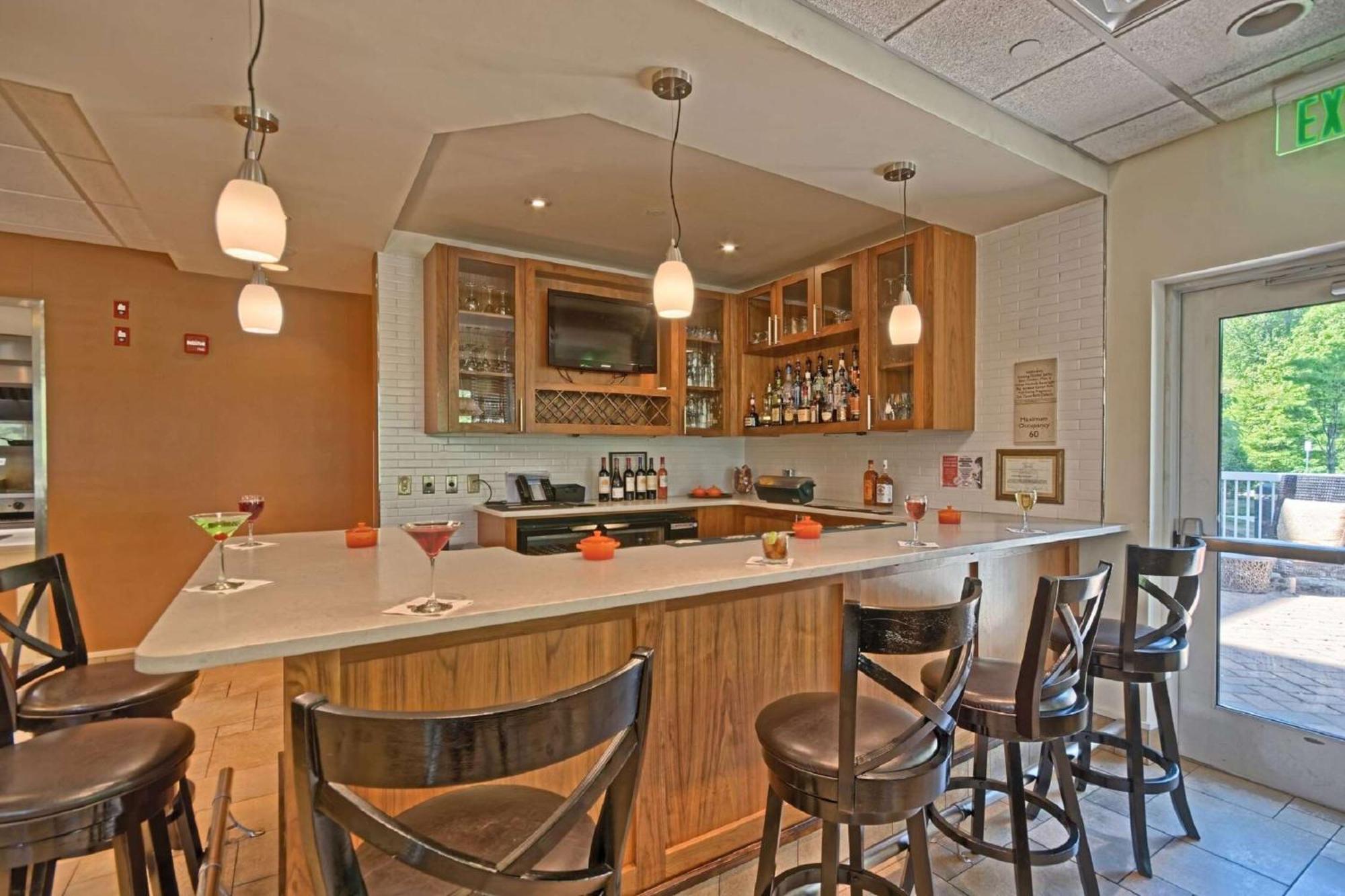 Hilton Garden Inn By Hilton Mount Laurel Exteriör bild