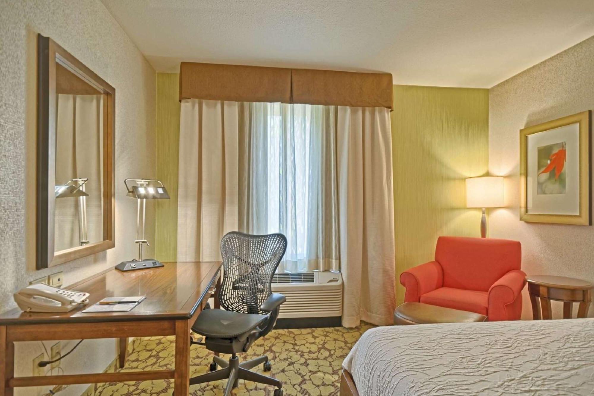 Hilton Garden Inn By Hilton Mount Laurel Exteriör bild