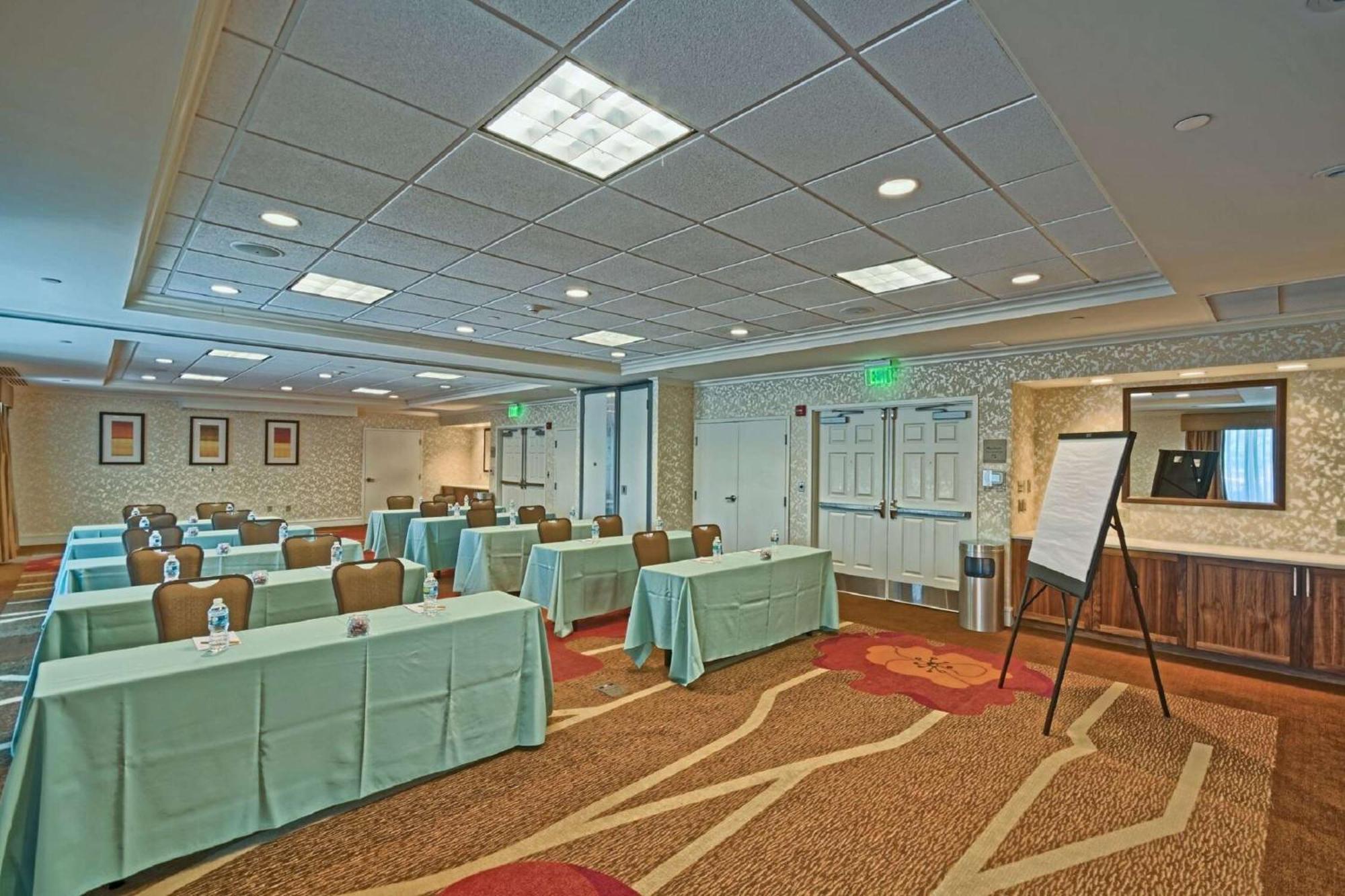 Hilton Garden Inn By Hilton Mount Laurel Exteriör bild